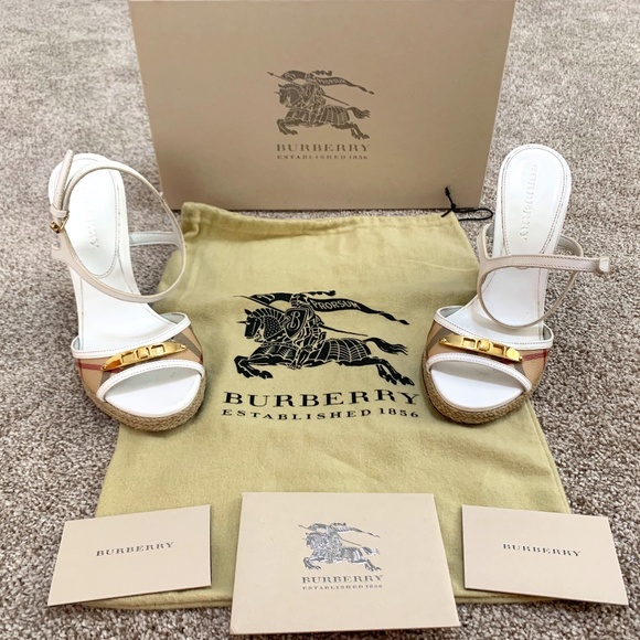 Burberry Sandals - Picture 1 of 10